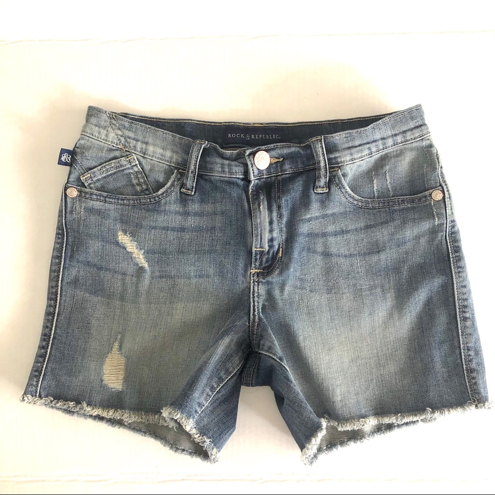 Rock & Republic Distressed Short - Size 10